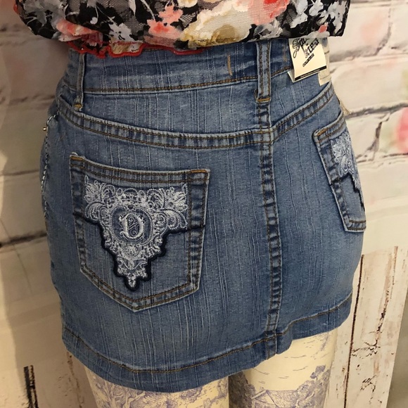 💋 3/$20 | NWT MUST Have Denim Mini Skirt - Picture 7 of 7